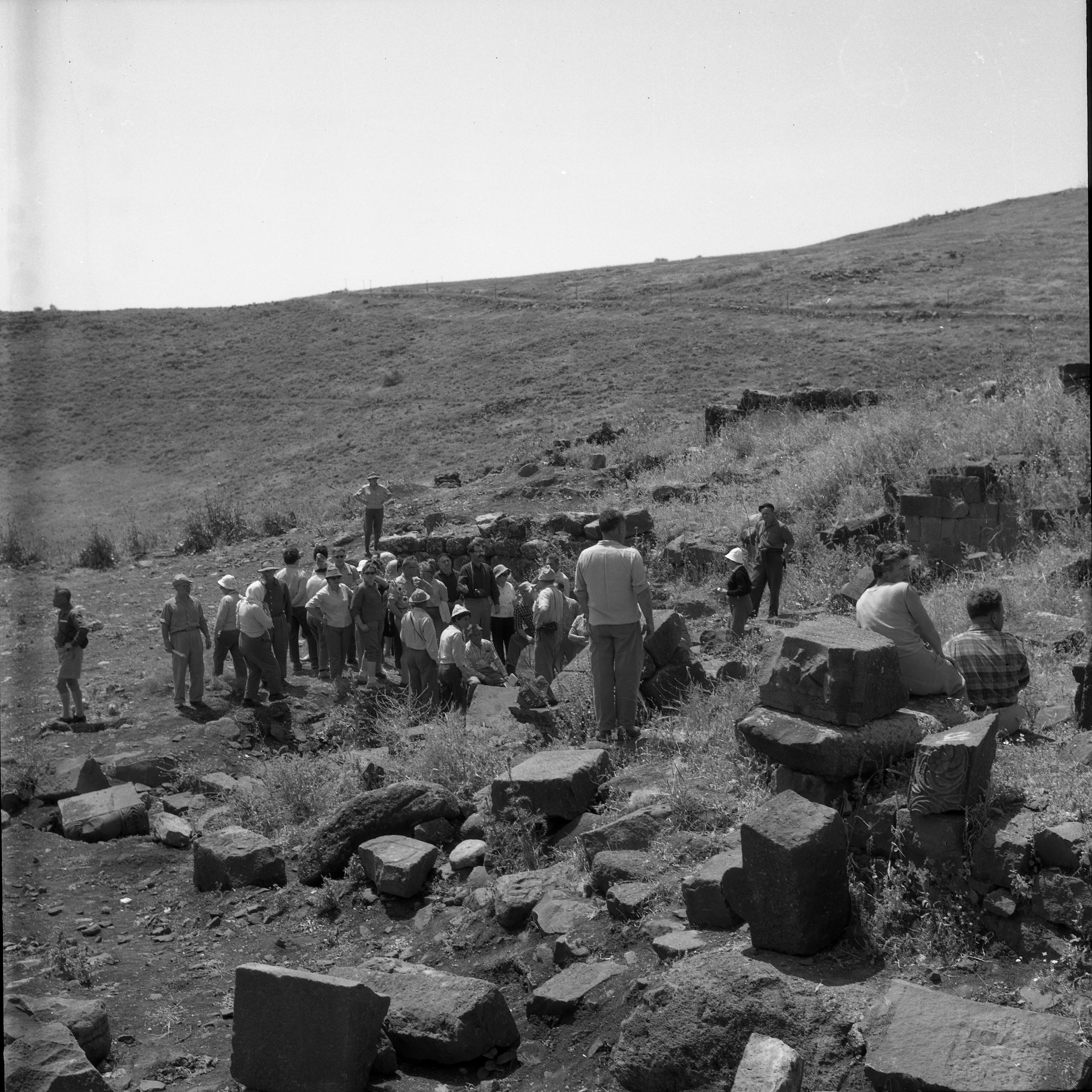  הטיול לגליל, כורזים בית הכנסת; 1963