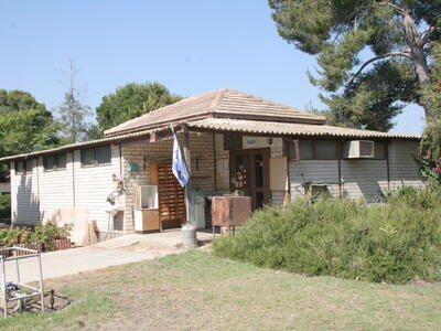 37594 - חדר הקריאה היום משרד התיירות.JPG