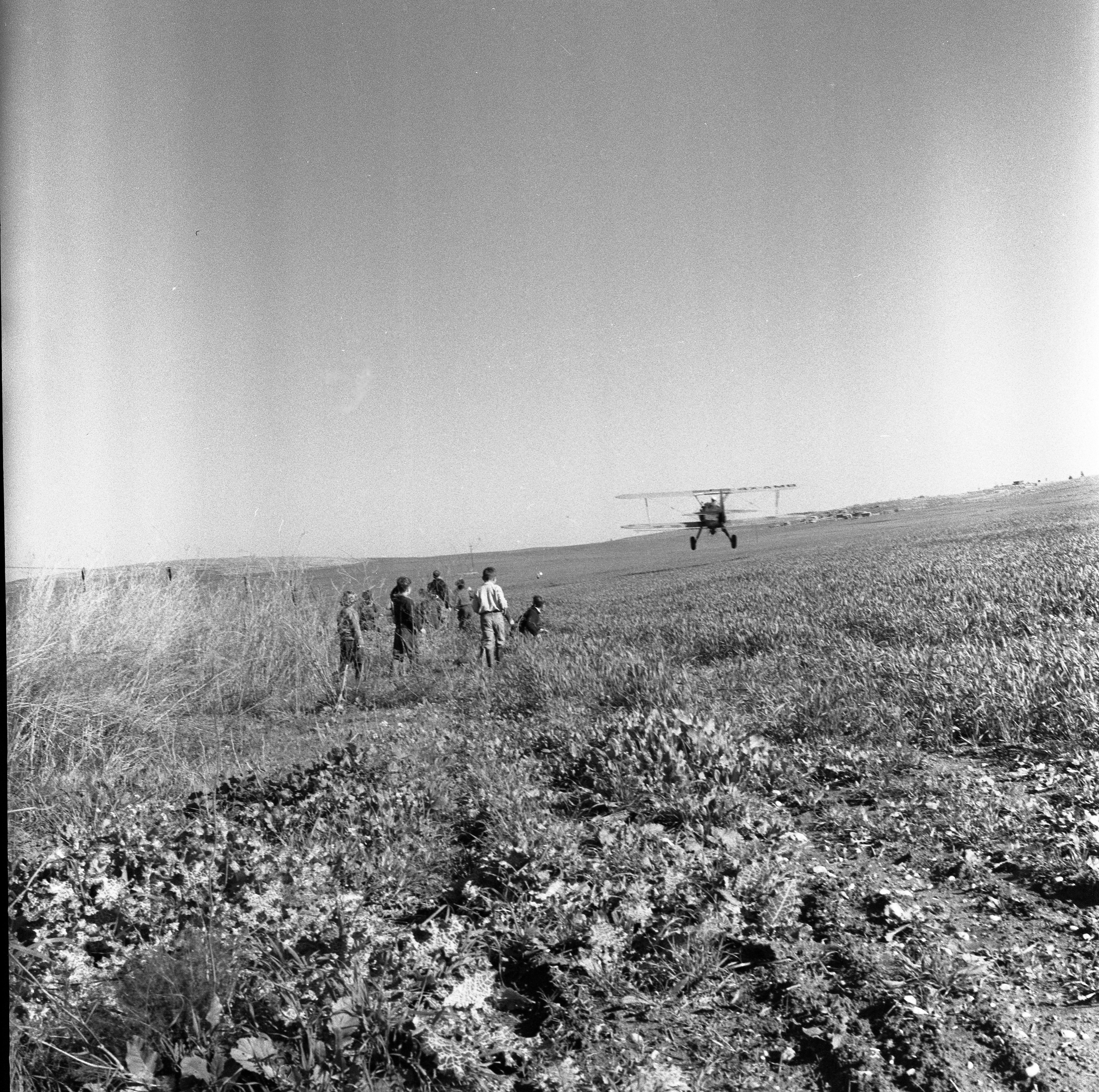  פלחה, מטוס מרסס ; 1972